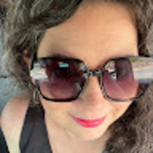 Meet your Posher, Jacqueline